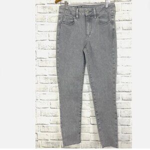 NWOT Gap Universal Jegging Mid Rise Jeans Grey Raw Hem Stone Wash